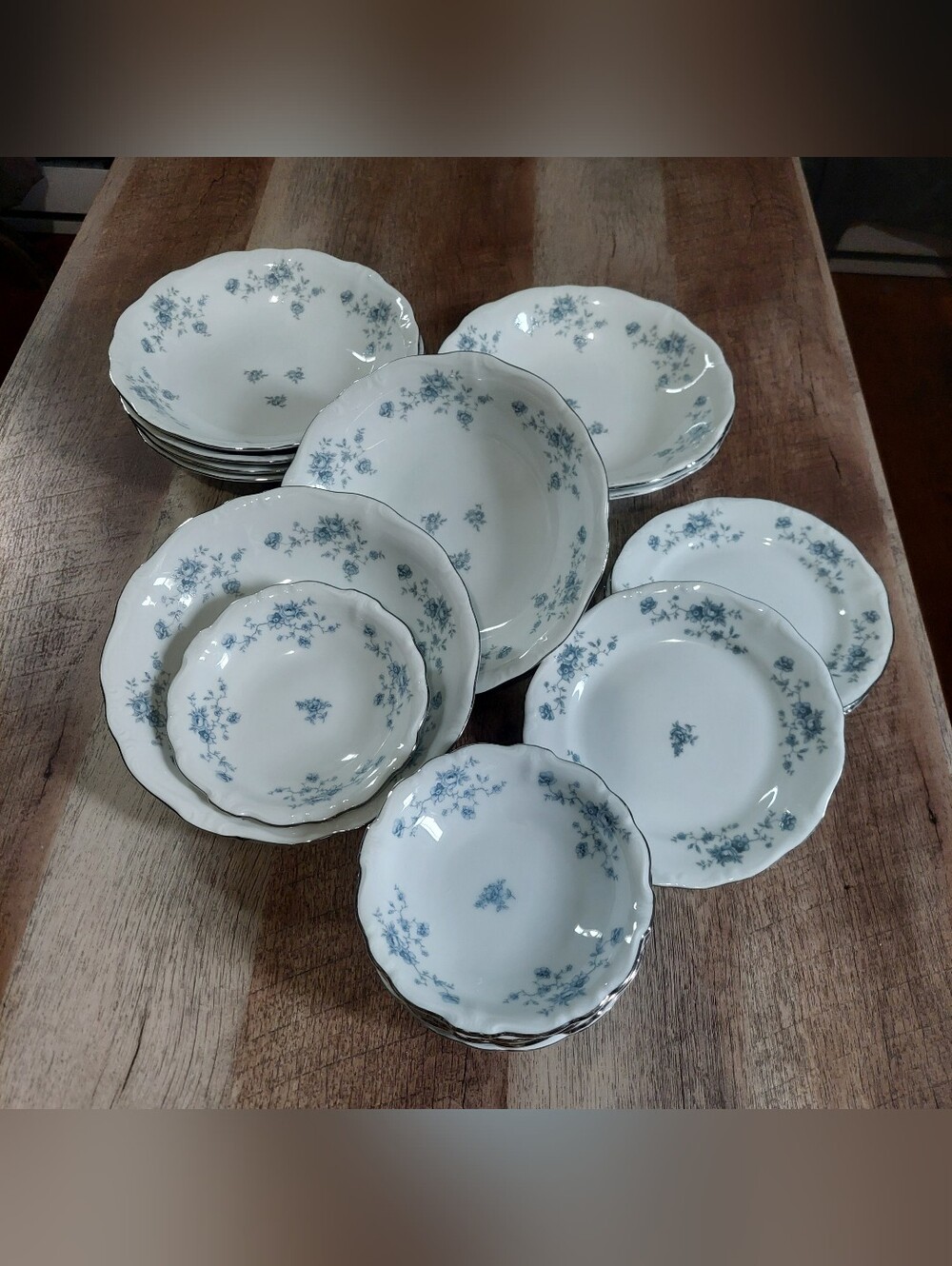 Johann Haviland Bavaria Blue Garland Plates Bowls Lot Of 16 Pieces Germany